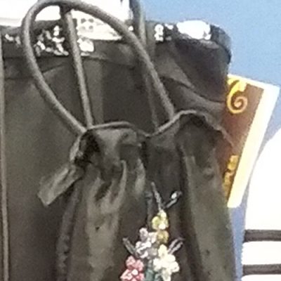 black-bead-purse